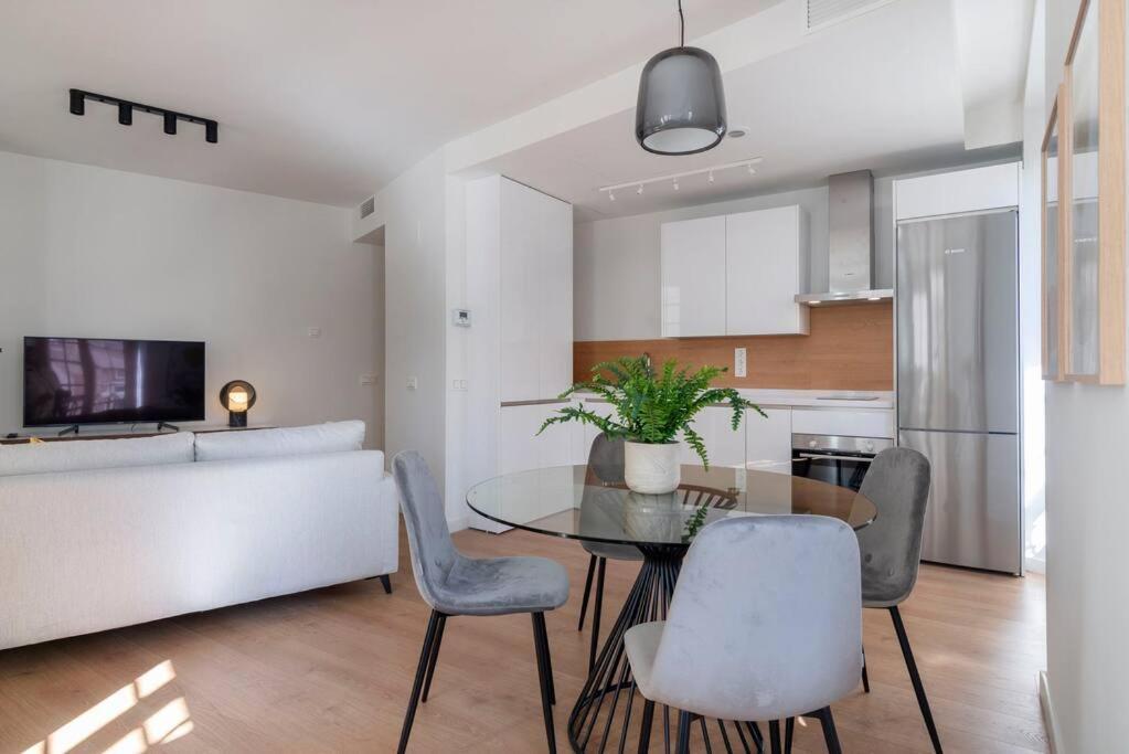 Apartament Key-Wise Luxury Alcantara Plaza Teatro 2R Free Parking Malaga Zewnętrze zdjęcie